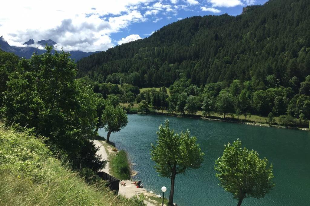 Maison Neuve Proche De Barcelonnette จูซิเออร์ ภายนอก รูปภาพ